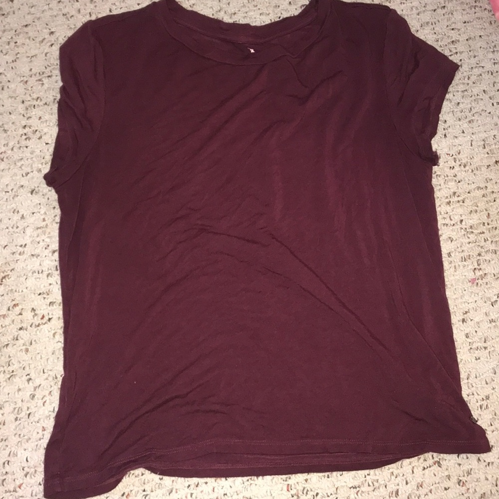 Dark maroon t shirt
